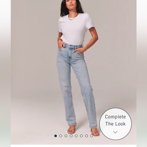 A and F Ultra High Rise 90s Straight Leg Jeans